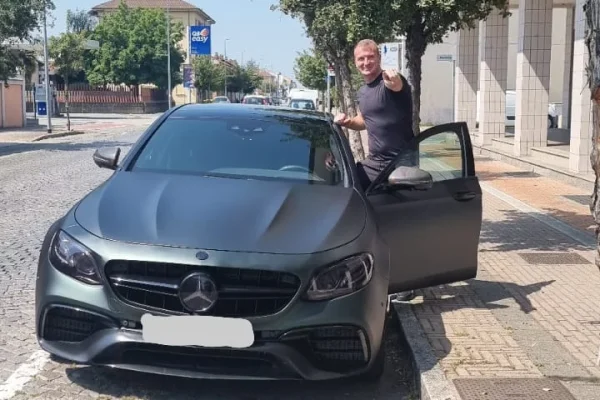 Mercedes e63s AMG